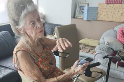 British Woman, 87 Expresses Regret Moving to Thailand